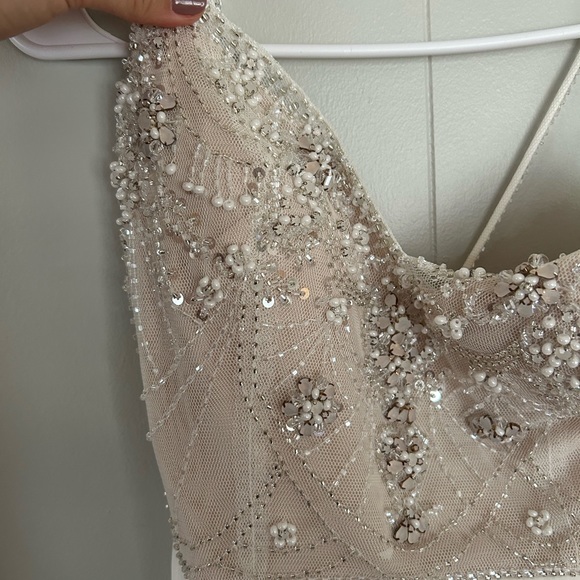 Irene Willowby by Watters Wedding Dress size 6 - Picture 8 of 16